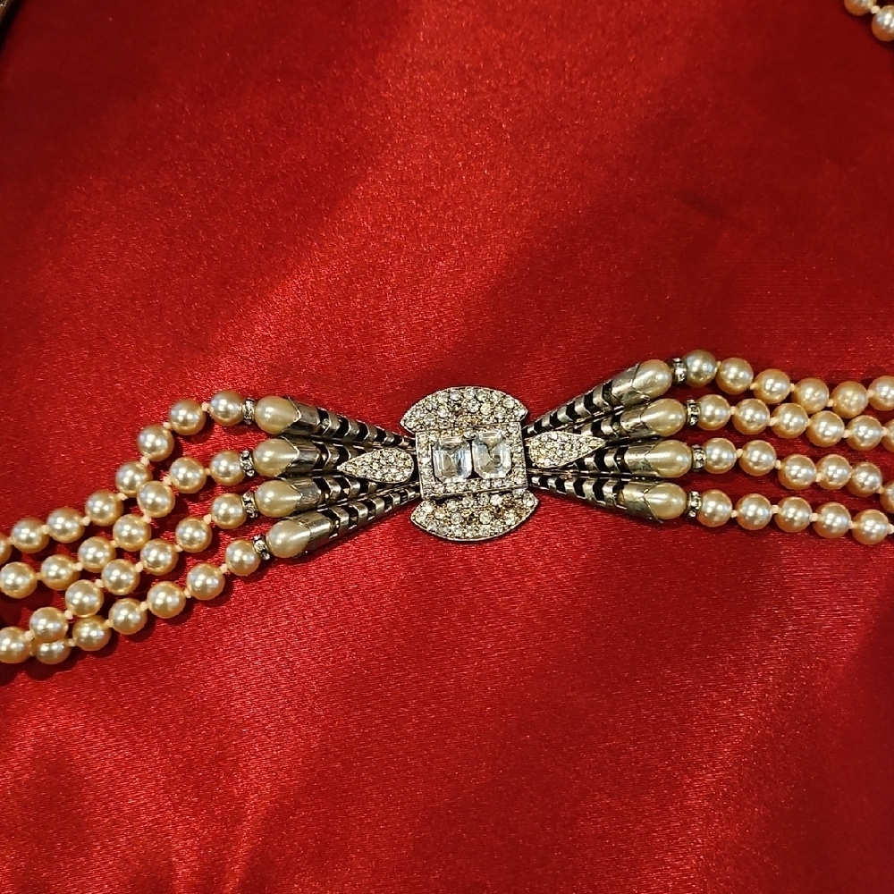 Rare Vintage 1950s Triple-Strand Pearl Necklace - Estate Piece - Picture 3 of 8